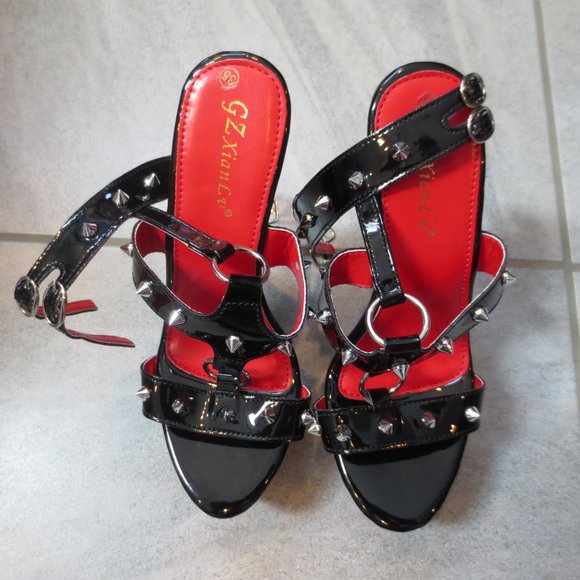 LAST CHANCE  NEW Black Ankle Cuff Studded Platform Heel Sandals - Picture 10 of 11